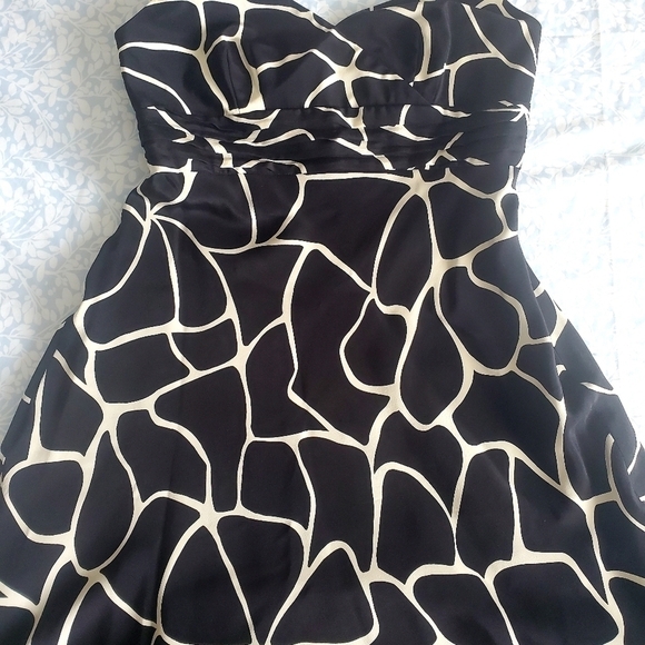 ANN TAYLOR 100% Silk Giraffe Print Halter Dress Size 0. - Picture 2 of 16